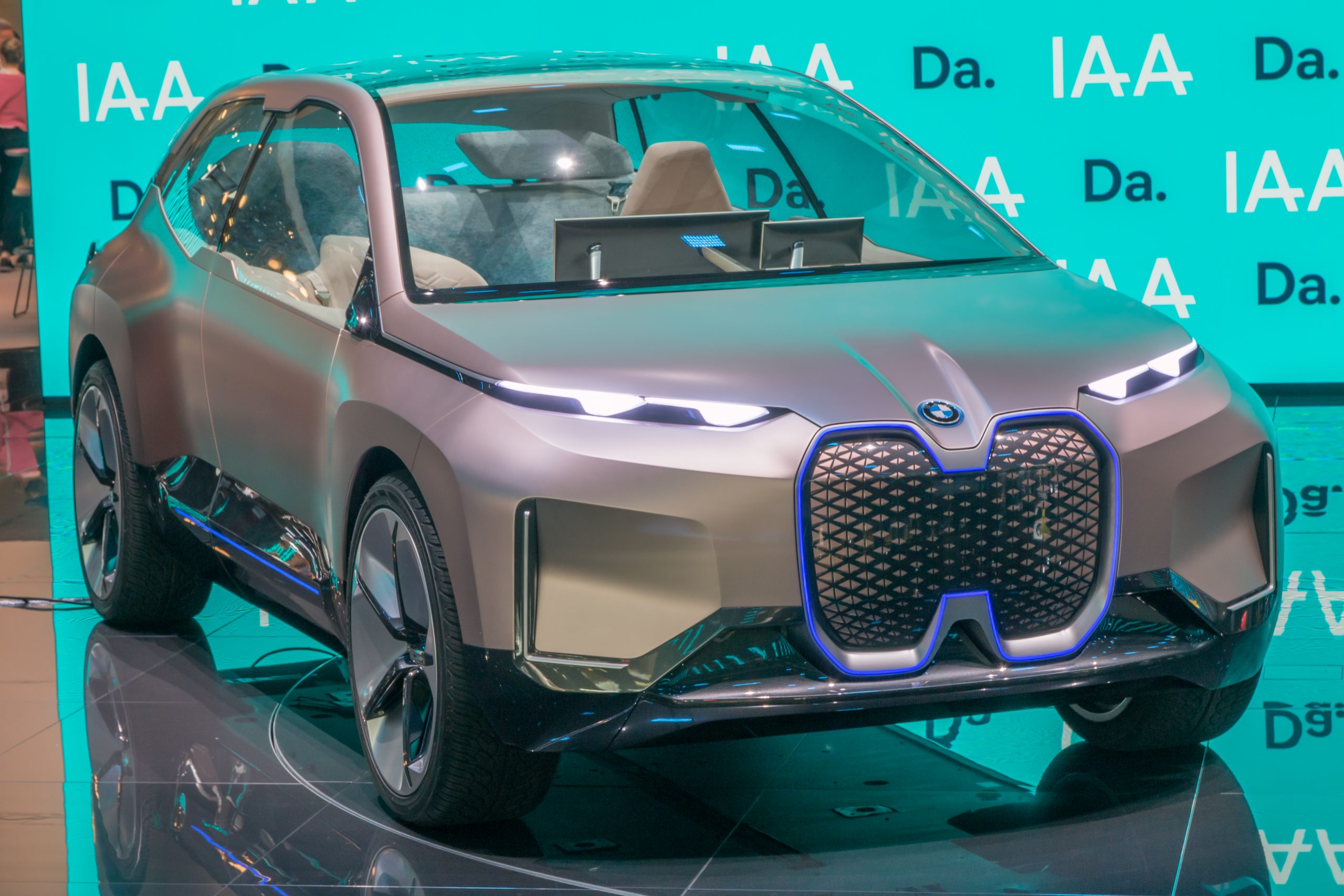 BMW's allnew iNEXT electric SUV to be unveiled on November 11