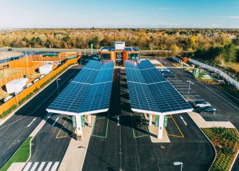 Gridserve's Electric Forecourts promise a plentiful supply of chargers and adjacent amenities.